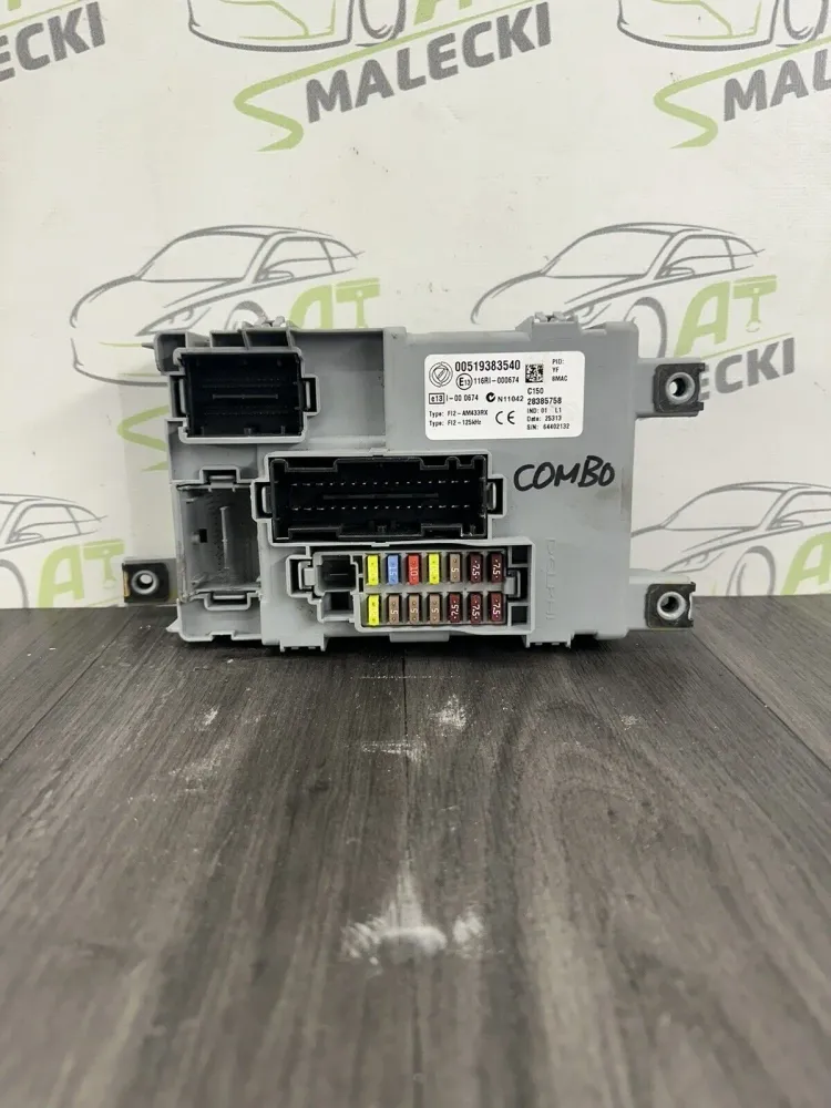 00519383540 Sicherungskasten Relais Doblo Opel Combo Modelle