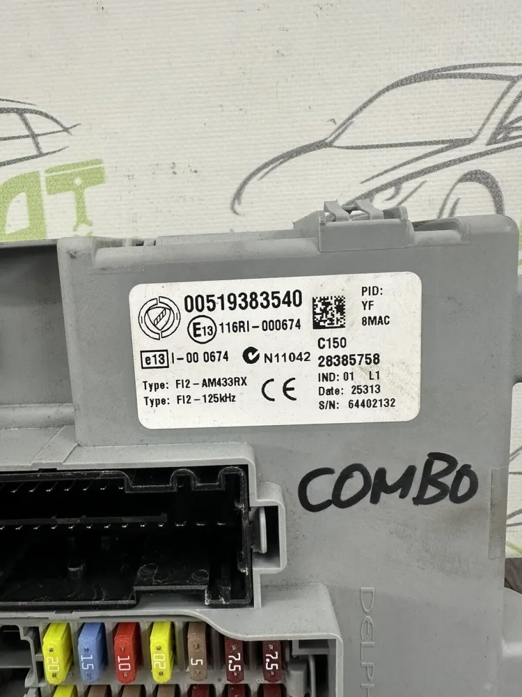 00519383540 Sicherungskasten Relais Doblo Opel Combo Modelle
