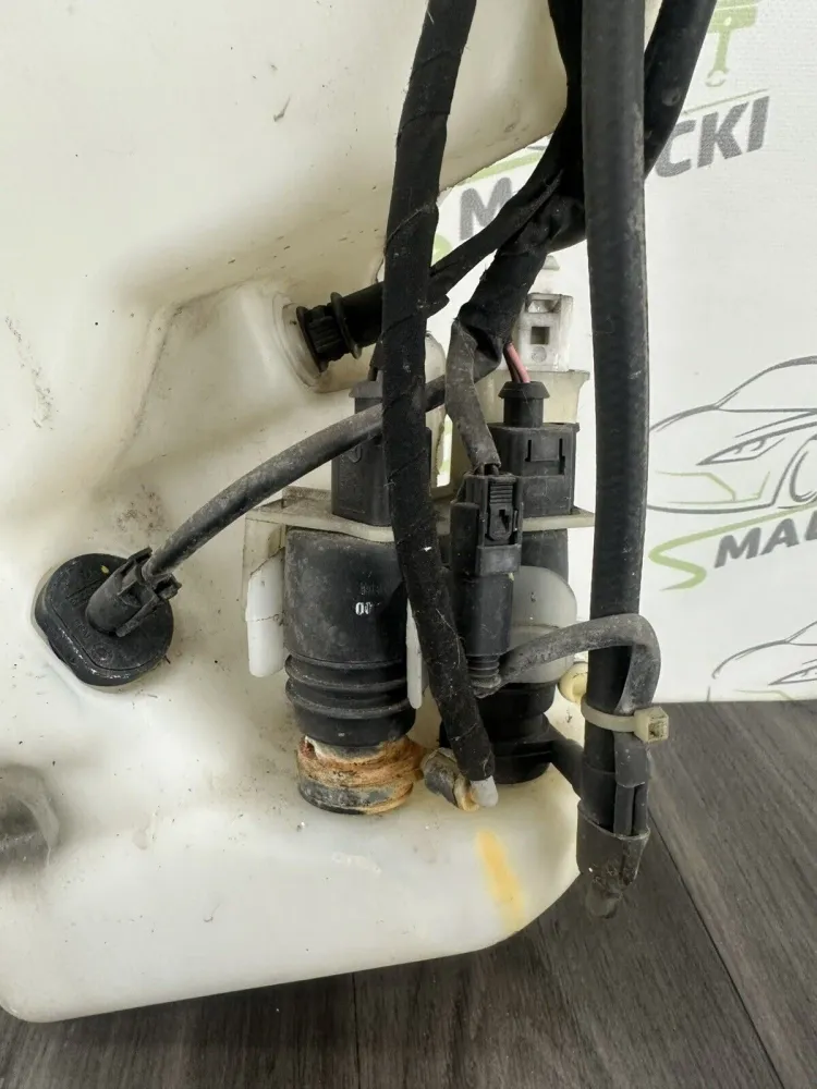 211860036 Wischwasserbehälter Waschwasserbehälter Mercedes W211 Modelle
