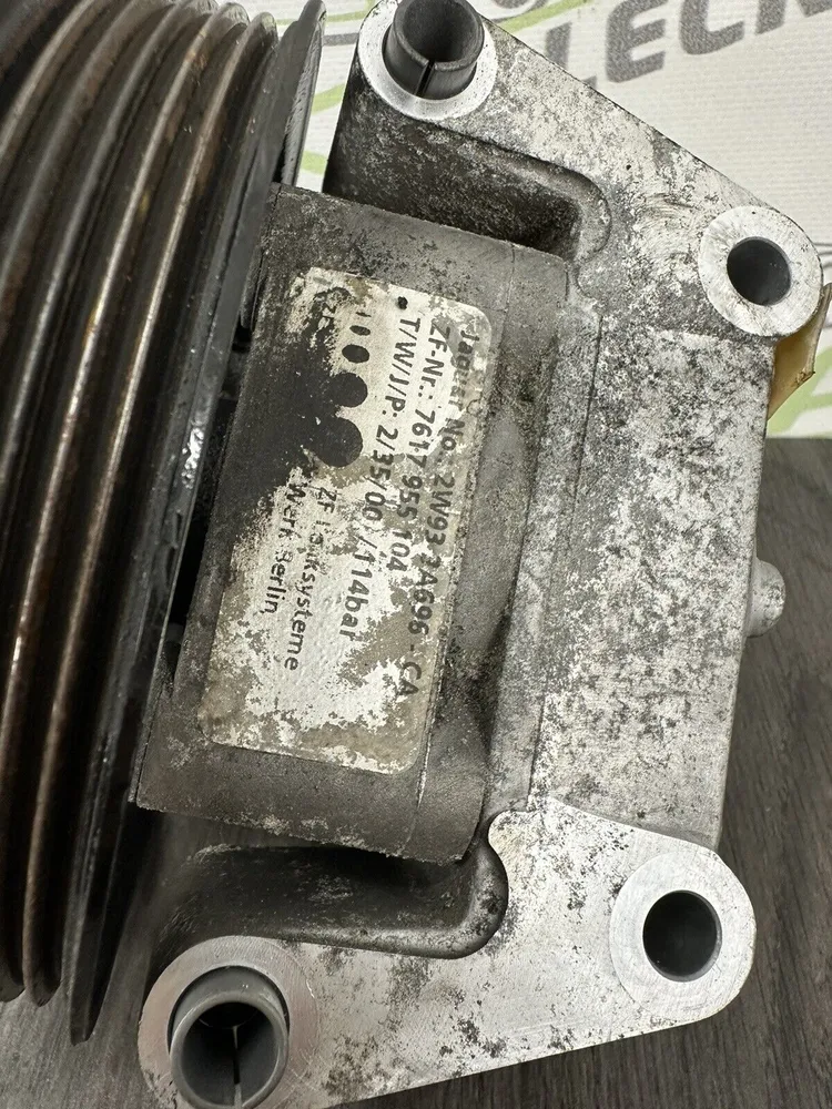 2W93-3A696-CA Servopumpe Pumpe Servolenkung Jaguar S-Type X200 4,0 V8 Benziner