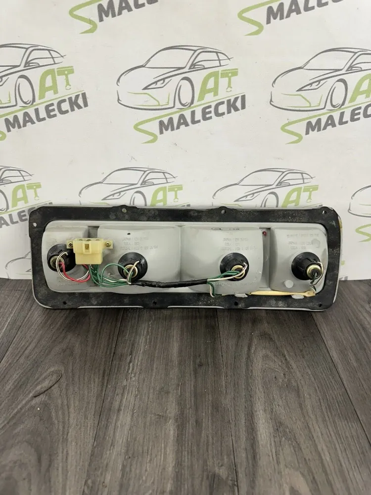 81560-19795 Rücklicht Heckleuchte Links Toyota Corolla 1974-1981 Bj