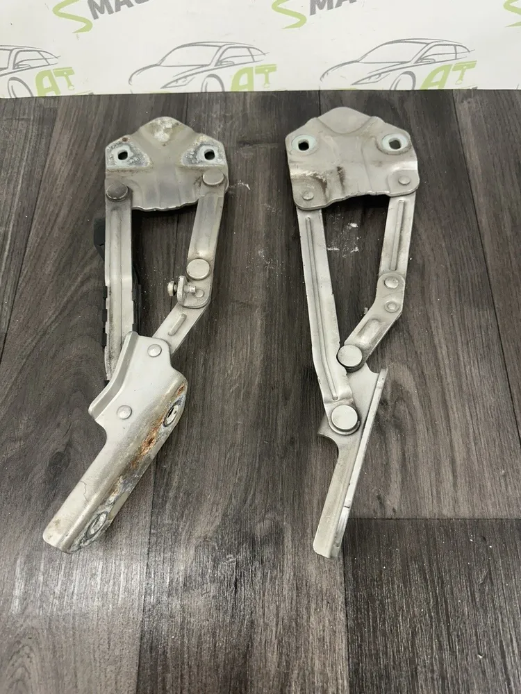Motorhauben Scharniere Links Rechts VW Touran 1T Modell 1T0823301B 1T0823302B