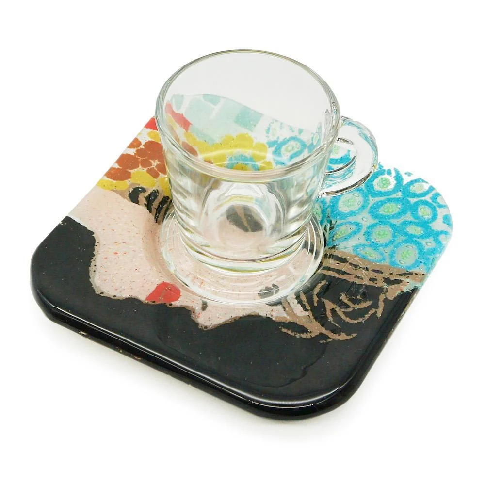Tasse und Untertasse aus Fusingglas "Amália"