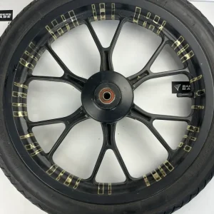 vordere Gussfelge mit Reifen, Derbi/Aprilia ab 2011, 100/80-17, 15mm Achsdurchmesser