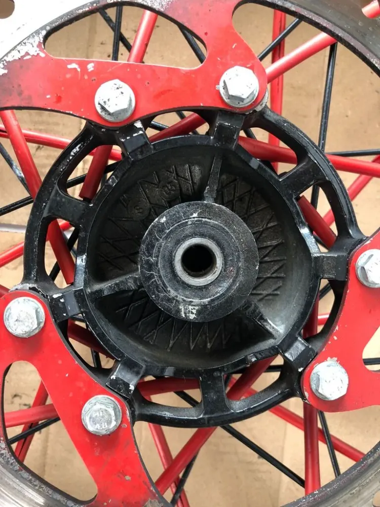 vordere Speichenfelge mit Reifen, Derbi/Aprilia/Gilera, 100/80-17, 12mm Achsdurchmesser