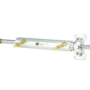 Zylinder für Innenbordmotor. Maximaler Druck 32 kg.