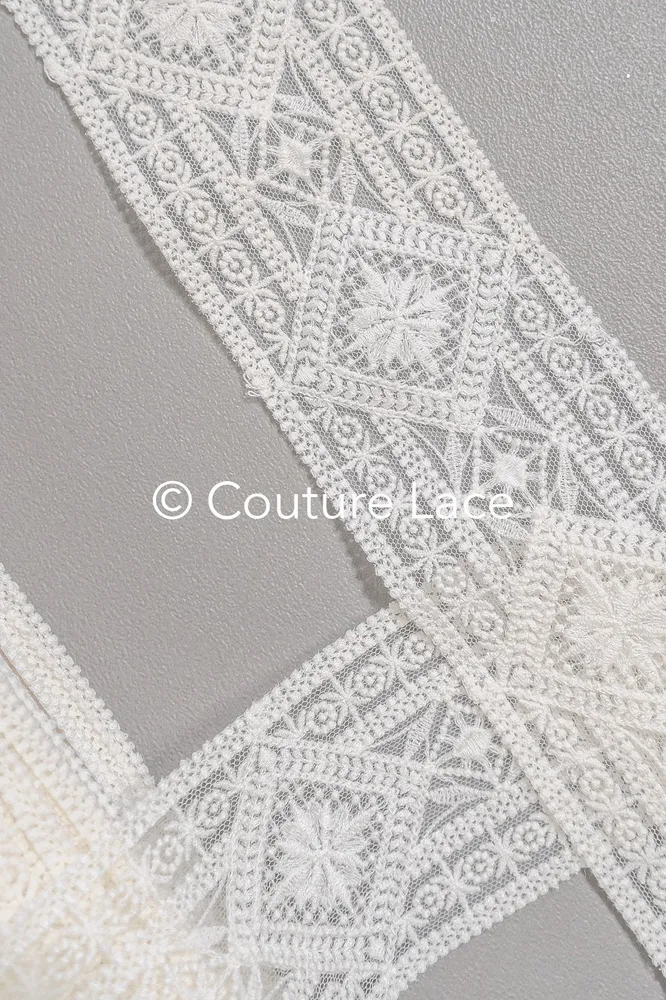 Brautspitze Borte/ Spitzenborte off-white/ Boho Braut Borte/ Spitzenborte für Brautkleid// T24-231