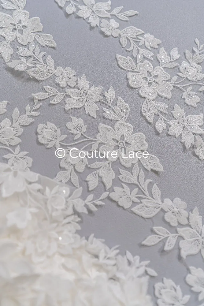 Feine Brautspitzen-Borte Blumenmuster/ Blumige Spitzen-Kante für Brautkleider // T25-235