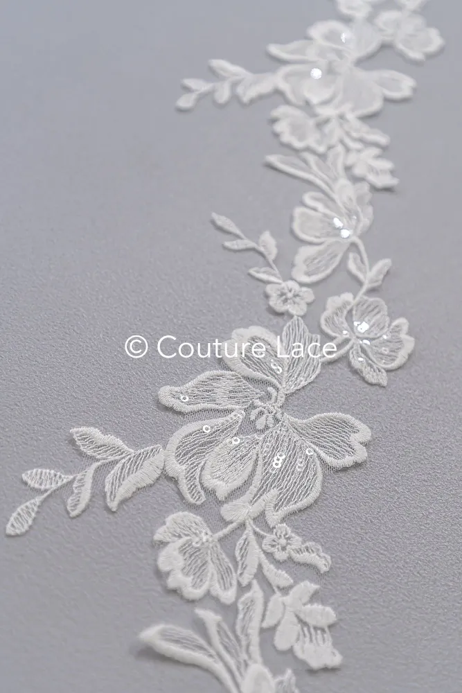 Florale Brautspitze Borte/ Blumige Spitzen-Kante für Brautkleider // T25-233
