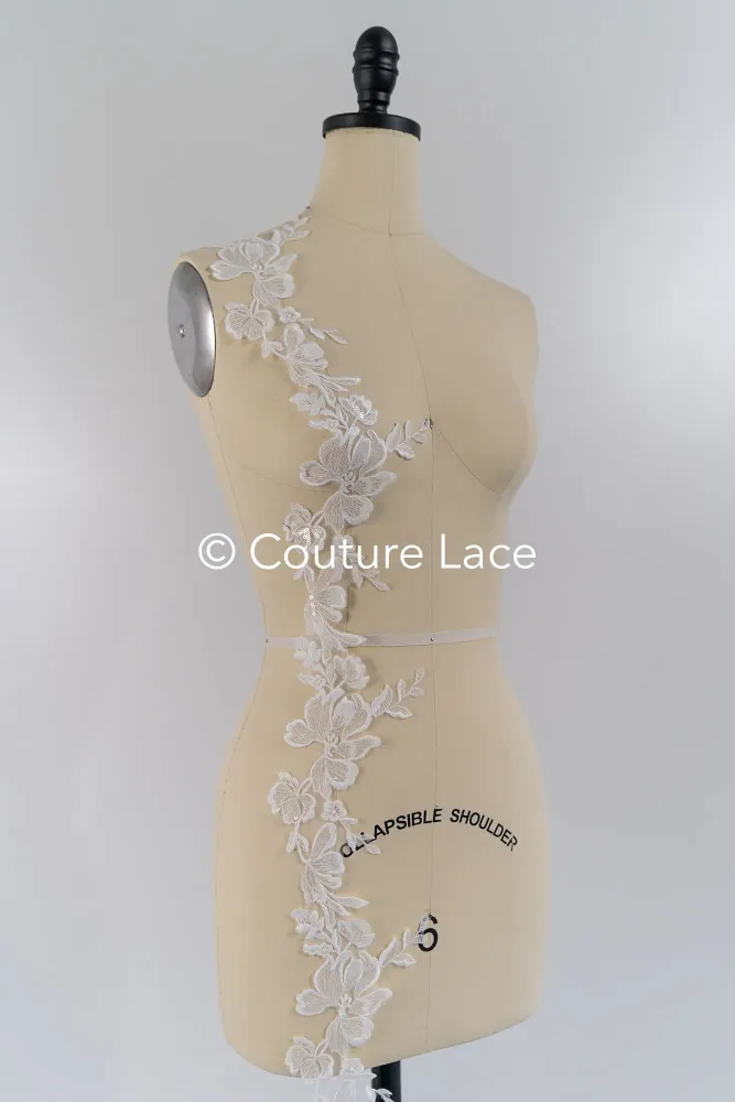 Florale Brautspitze Borte/ Blumige Spitzen-Kante für Brautkleider // T25-233