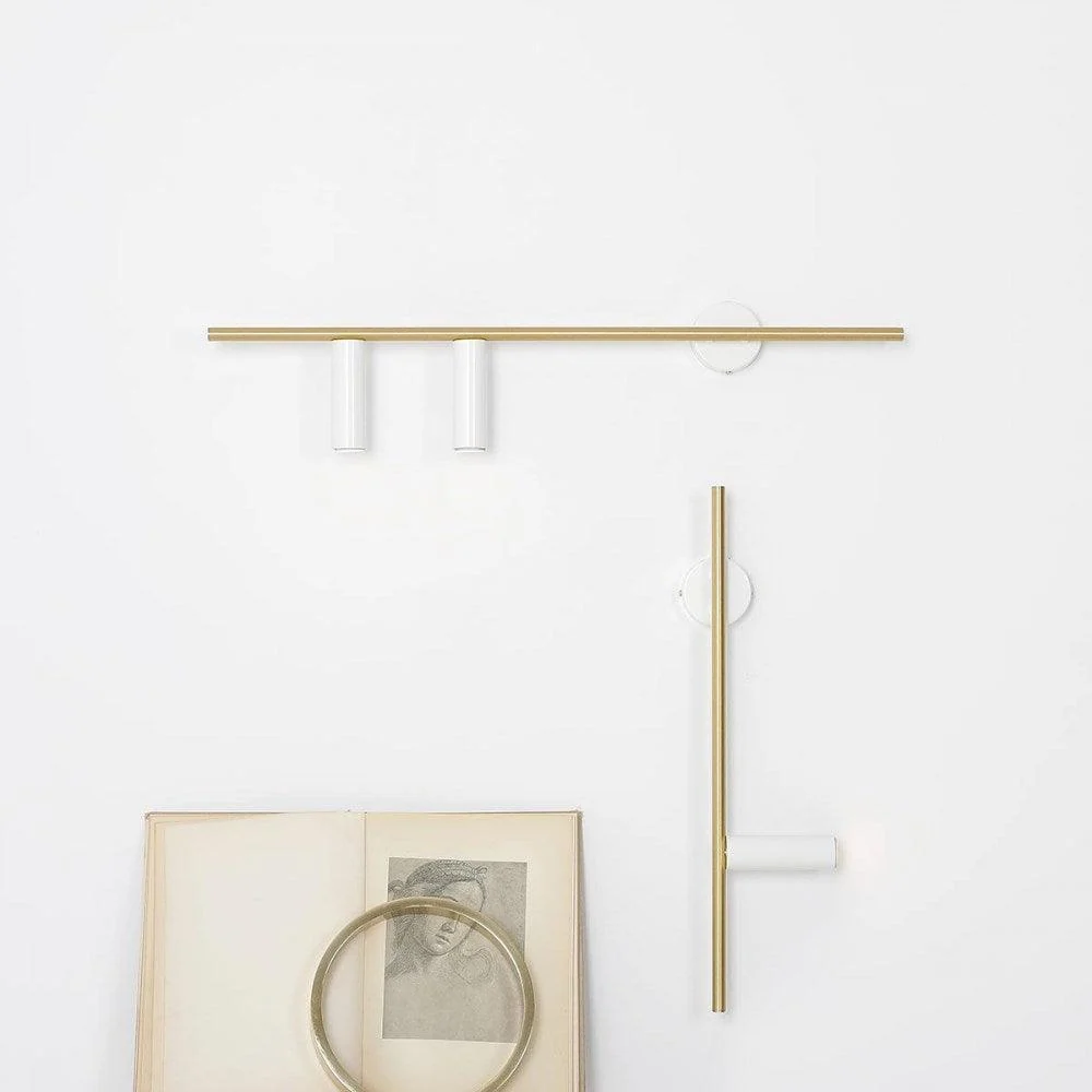 RECHTEN -SANDE SCHLAFT TREVO Duo White mit einem Messing Finish