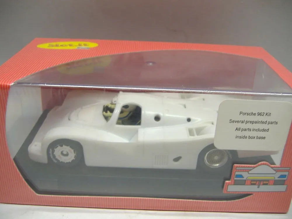 Slot.it CA03Z Porsche 962C Slotcar analog- white kit NEU & OVP