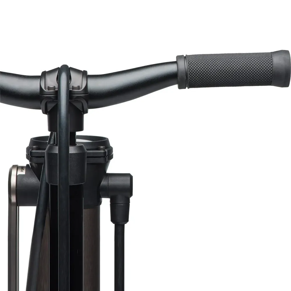 BLACKBURN CHAMBER TUBELESS Fußpumpe Braun