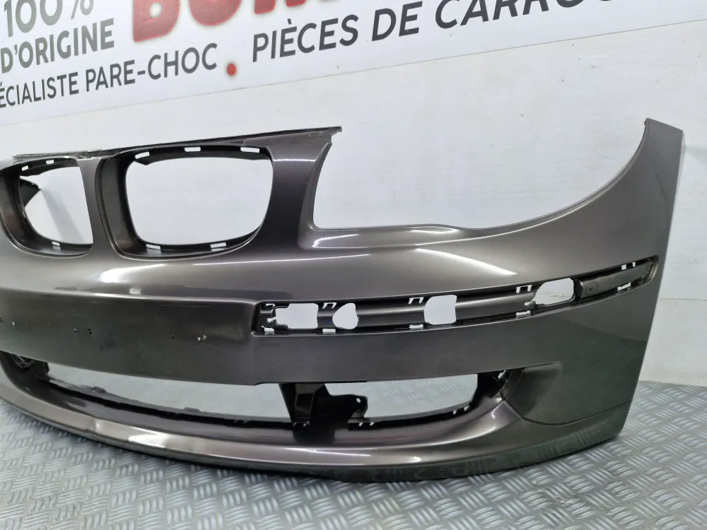 Gebrauchter Frontstoßfänger für BMW 1er Reihe (E81/E87) Phase 2 (01/2007 - 07/2011) – 100 % original vom Hersteller