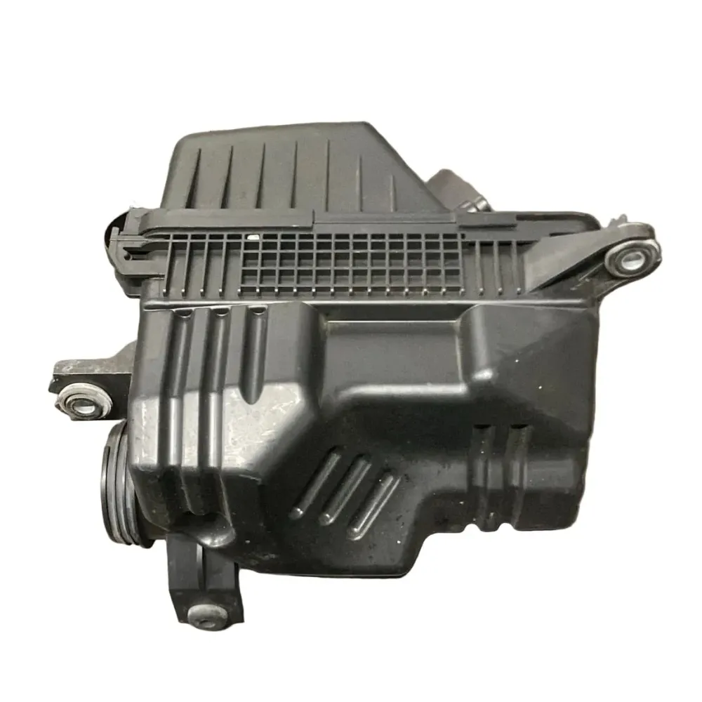 Box / Luftfilterkasten Kia Rio III Cod . 28110-1w200 1.1 Diesel (2011 > 2017)