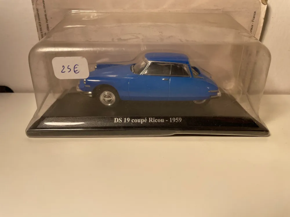 Citroën DS 19 coupé Ricou bleue de 1959 (sous blister)