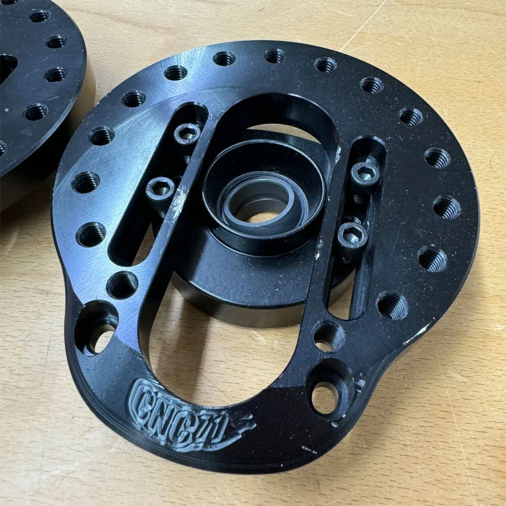 CNC71 Domlager PRO passend für BMW E36 E46 E8X E9X Vorderachse einstellbar Set - Transportschaden (2. Wahl)