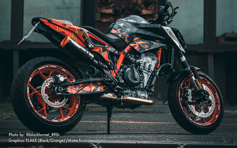 KTM 790/890 Duke DEKOR - "Flake" (Schwarz/Orange)