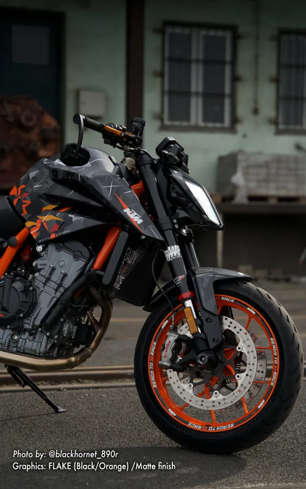 KTM 790/890 Duke DEKOR - "Flake" (Schwarz/Orange)