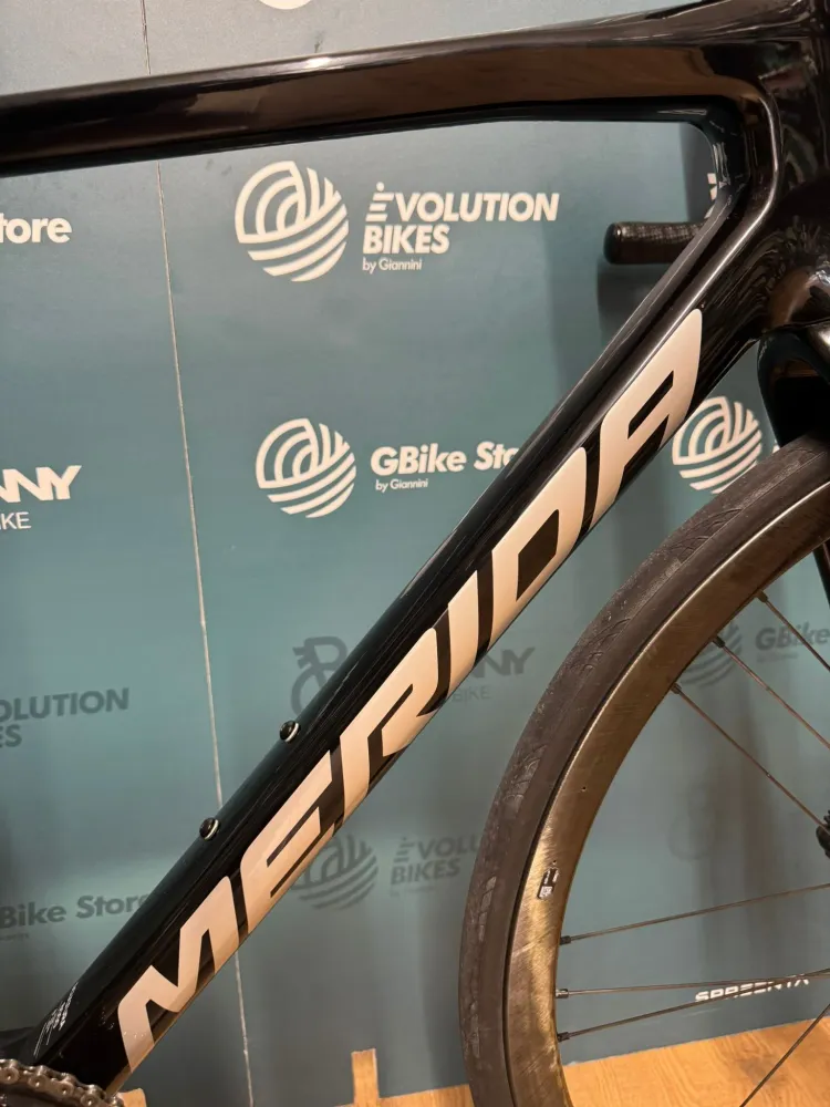 Merida Scultura 8000 Ultegra Di2 12v Größe M - Gebraucht