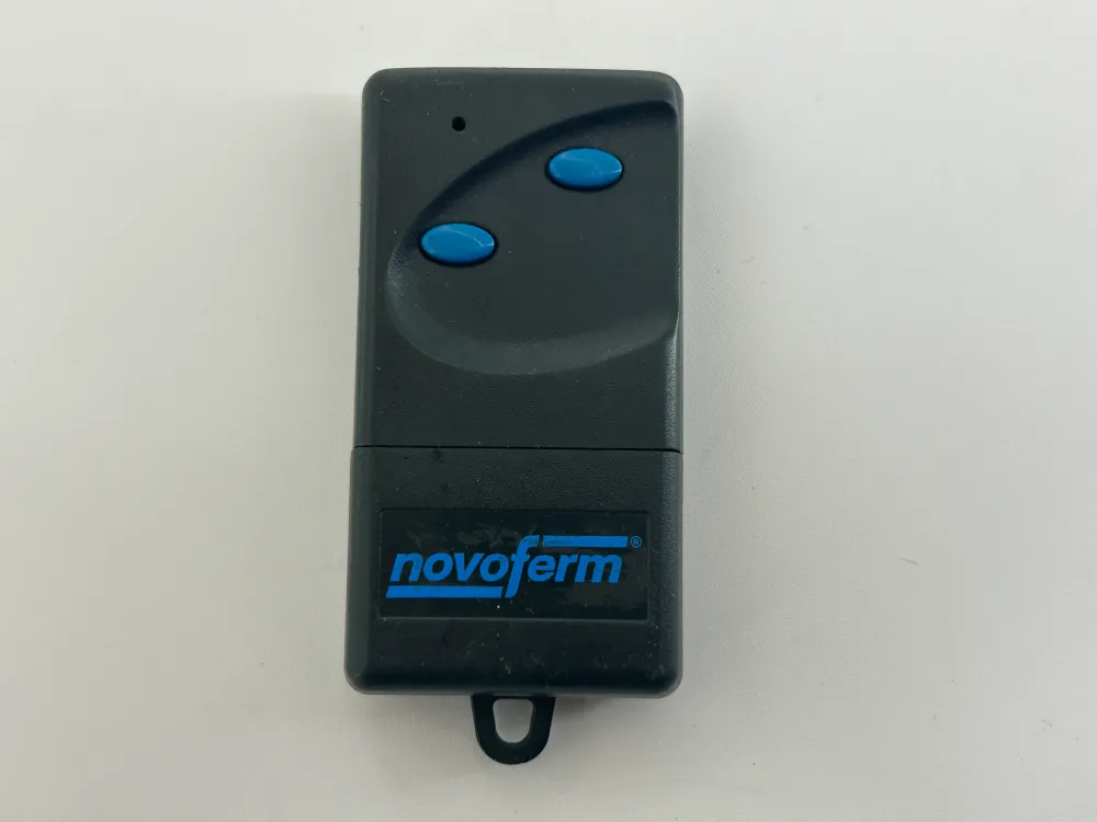 Novoferm Novomatic 403 Handsender Drücker Fernbedienung Funktaster Funk Fernsteuerung Schalter Toröffner Transmitter Handö...