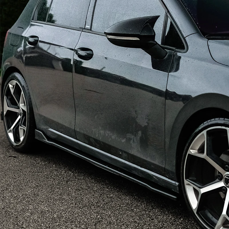 Oneway Complete body kit suitable Volkswagen Golf VIII HB 3/5-doors 2020-2024 excl. GTi/GTD/GTE/R/R-Line - Gloss black