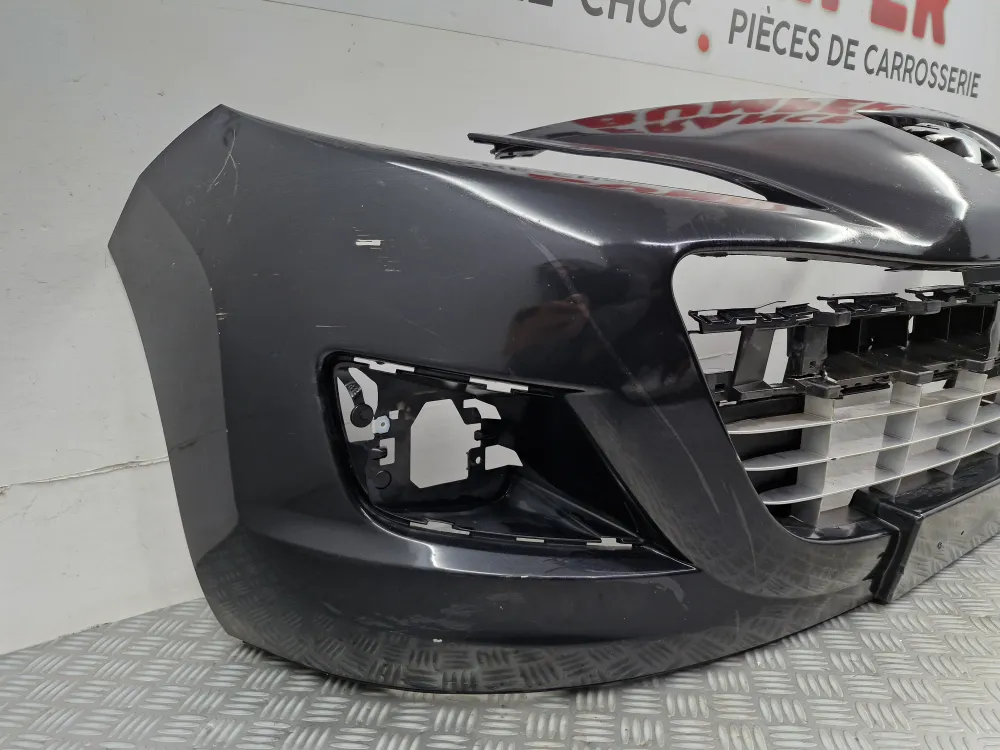 Vorderer Stoßfänger Peugeot 207 Plus Phase 2 (11/2009 bis 12/2014) – original gebraucht