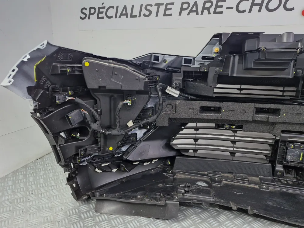 Renault Captur II Phase 2 Techno komplette Frontstoßstange (ab 06/2024) — originale Gebrauchtware