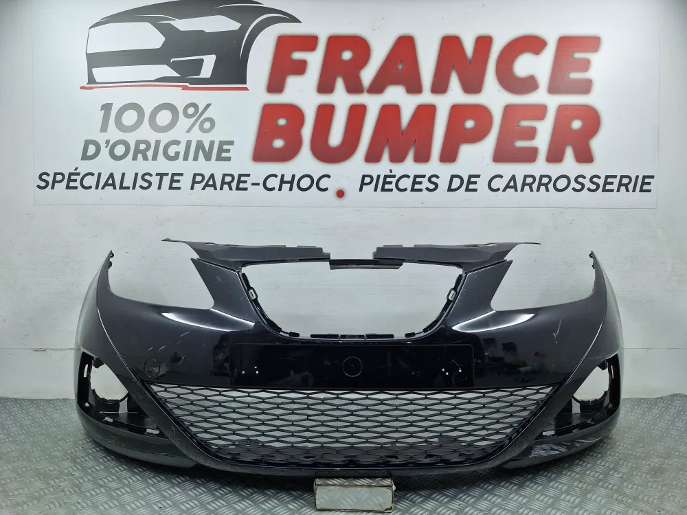 Vorderer Stoßfänger Seat Ibiza 4 Phase 1 (05/2008 bis 01/2012) – Originalgebrauchtteil mit Sensoren und Scheinwerferreinig...
