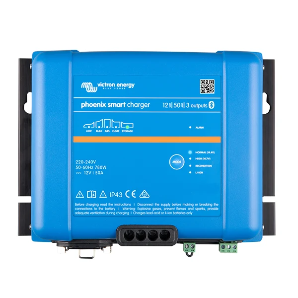 Victron, Phoenix Smart IP43 Ladegerät, 12V / 50 Amp (3 Ausgänge)