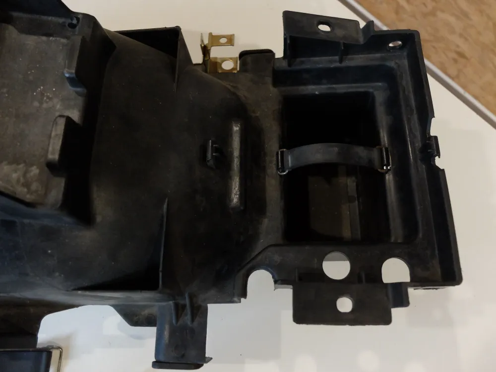 Yamaha GTS1000A 4BH untere Heckverkleidung Schlammschutz 4BH-21629-00