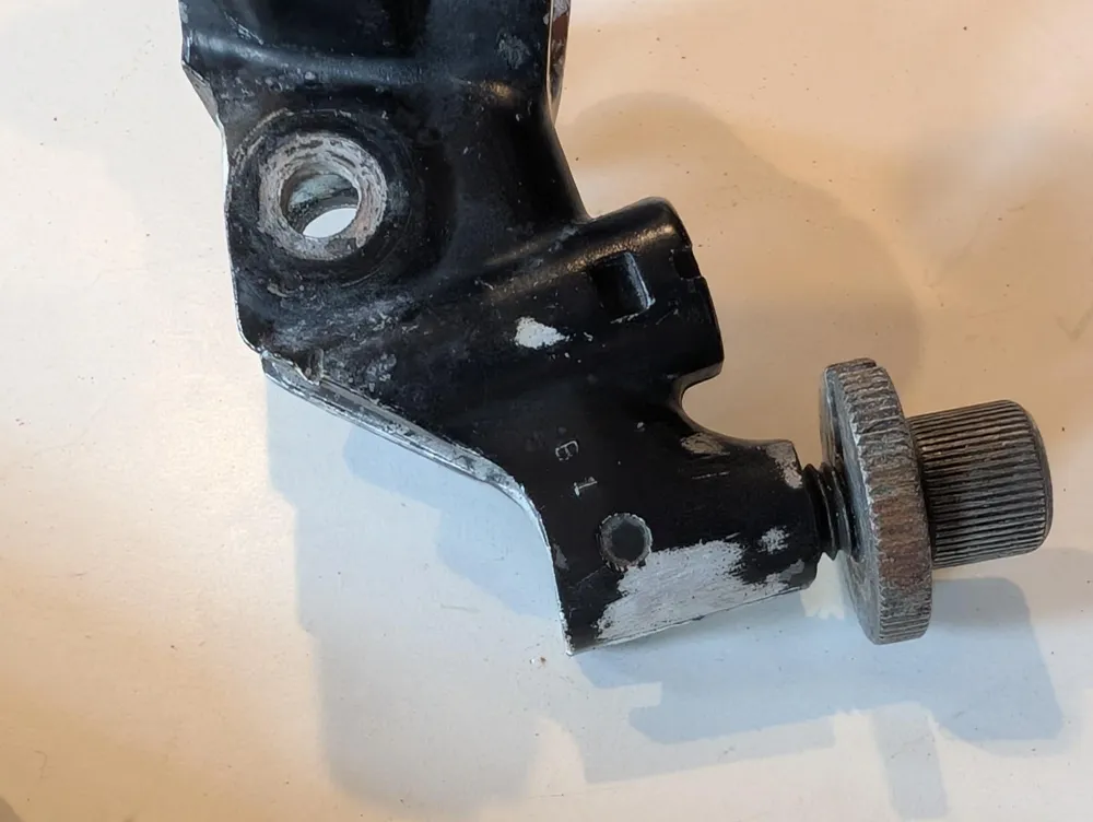 Yamaha XT550 5Y3 Kupplungshebelhalter Spiegelhalter 5Y1-82911-00