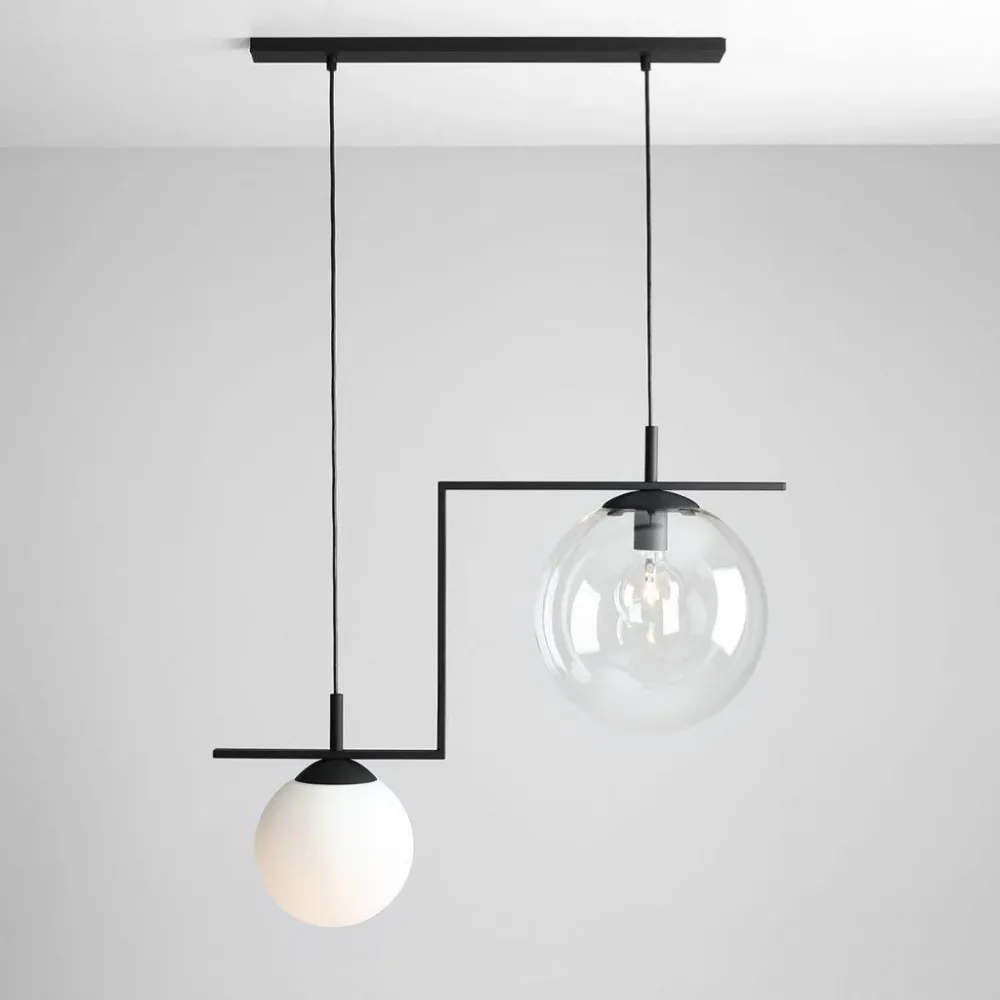 Hanging Lamp Zac Duo schwarz mit einem weißen und transparenten Lampenschirm