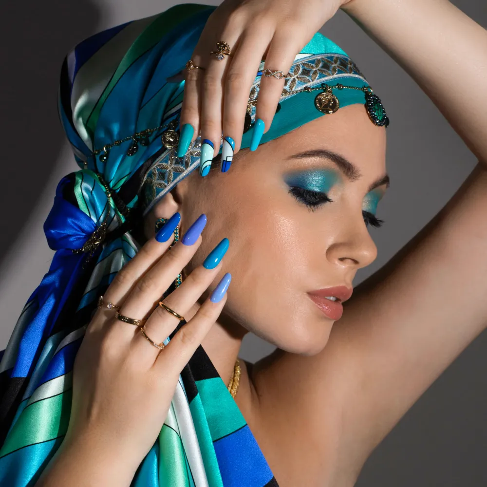 Laif Semipermanenter Gel-Nagellack SOL 193 Ortensia Blue 10 ml