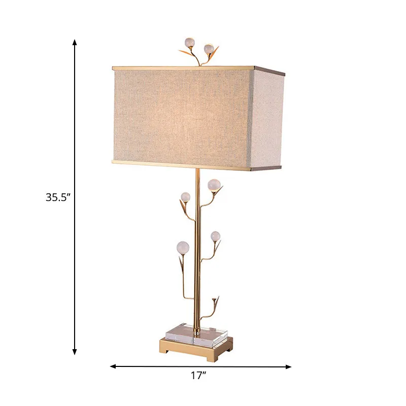1-flammige rechteckige Tischleuchte im Vintage-Stil, beige Stoff-Nachtlampe mit goldenem Stab und Kristallkugel Clearhalo