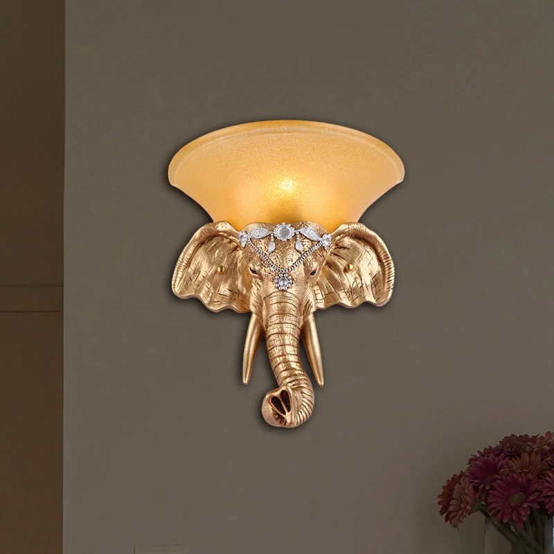 1-flammige Wandleuchte aus Kunstharz im Retro-Stil, goldener Elefantenkopf, Schlafzimmer-Wandleuchte mit ausgestelltem gel...