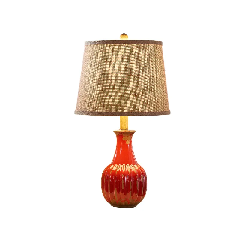 1-flammiges Keramik-Nachtlicht im ländlichen Stil, rote/blaue Vase, Schlafzimmer-Nachttischlampe mit konischem Trommel-Sto...