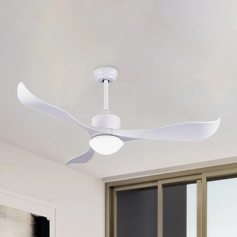 52-Zoll-W-Lüfterlampe mit 3 gedrehten Flügeln, minimalistische, halbbündige LED-Deckenleuchte aus Metall Weiß mit Milchgla...