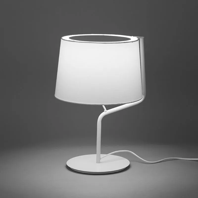 Drum Stoff Tischbeleuchtung Minimalistische 1-flammige weiße Nachttischlampe mit gebogenem Arm Clearhalo