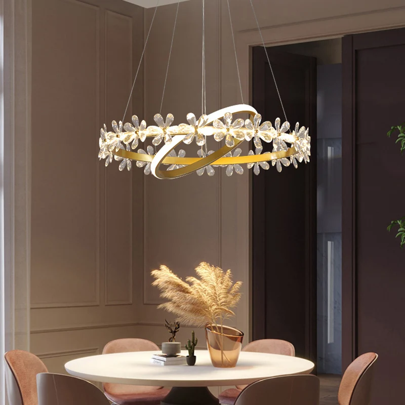 Kranz-Pendelleuchte mit Gold-Finish, minimalistischer Kristall-LED-Kronleuchter mit Metallring Clearhalo