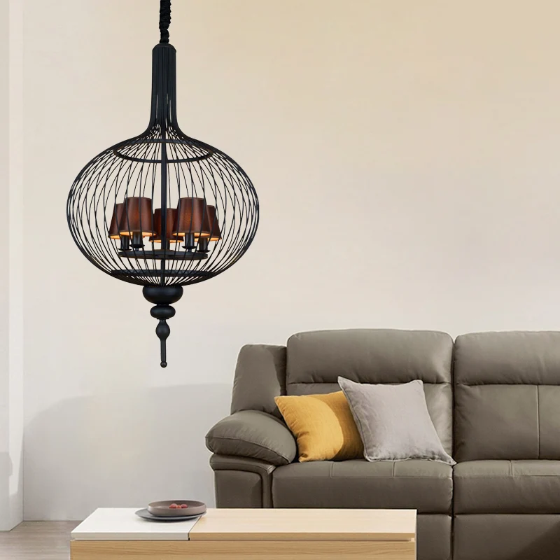 Laternen-Eisen-Kronleuchter-Anhänger, 23,5"/27,5" B. Traditionelle schwarze Deckenlampe mit 5 Köpfen und konischem Lampens...
