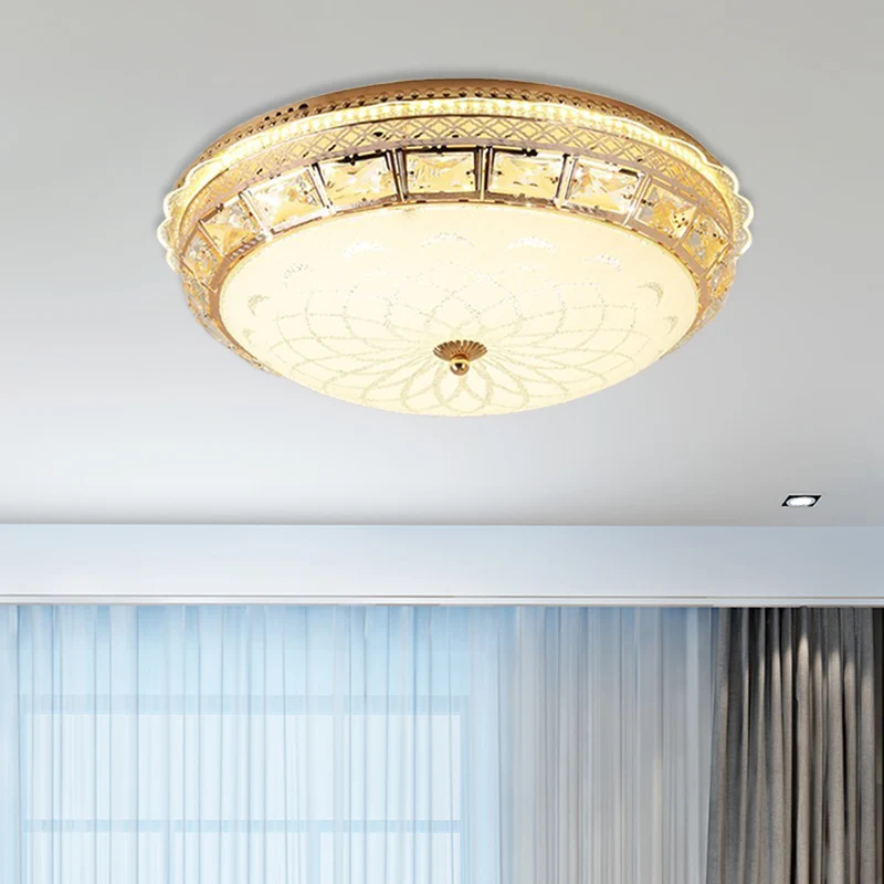 LED-Kristall-Deckenleuchte für Schlafzimmer, moderne goldene Deckenbeleuchtung mit kuppelförmigem weißem Glasschirm Clearhalo