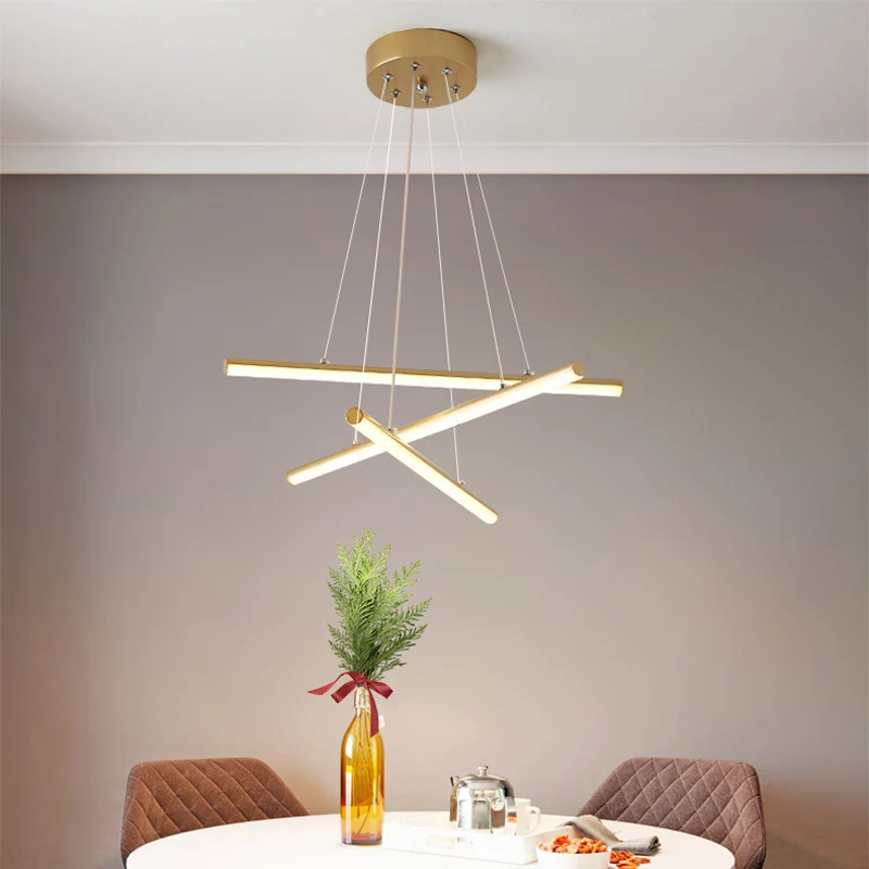 LED-Kronleuchter für Esszimmer mit linearem Acrylschirm, moderne Hängeleuchte Schwarz/Gold mit warmem/weißem Licht Clearhalo