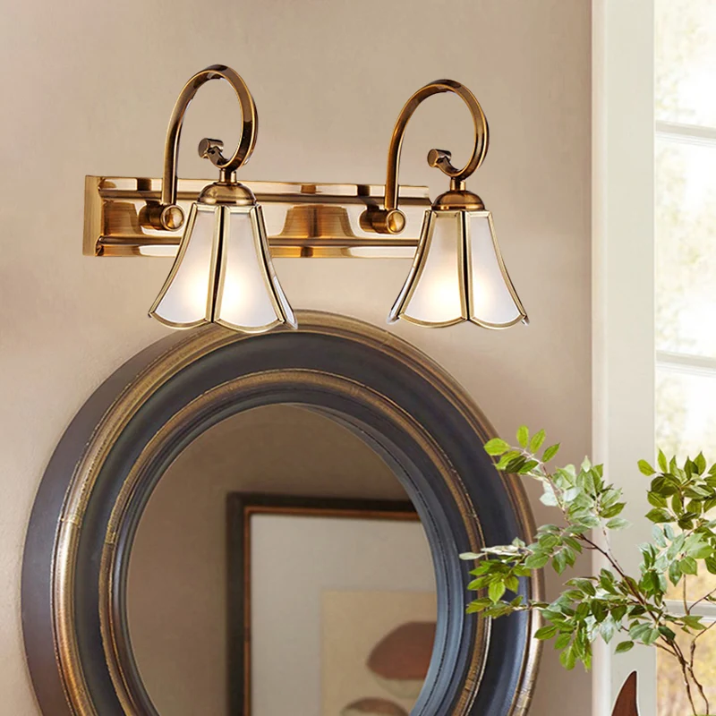 Milchglas-Schminktischlampe im Kolonialstil, 1/2/3-Kopf-Badezimmer-Wandleuchte Gold Clearhalo