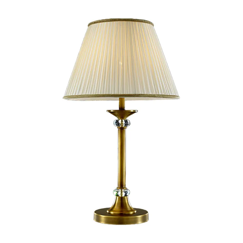 Postmoderne 1-Licht-Nachttischleuchte, weiße Kegel-Tischlampe mit plissiertem Stoffschirm Clearhalo