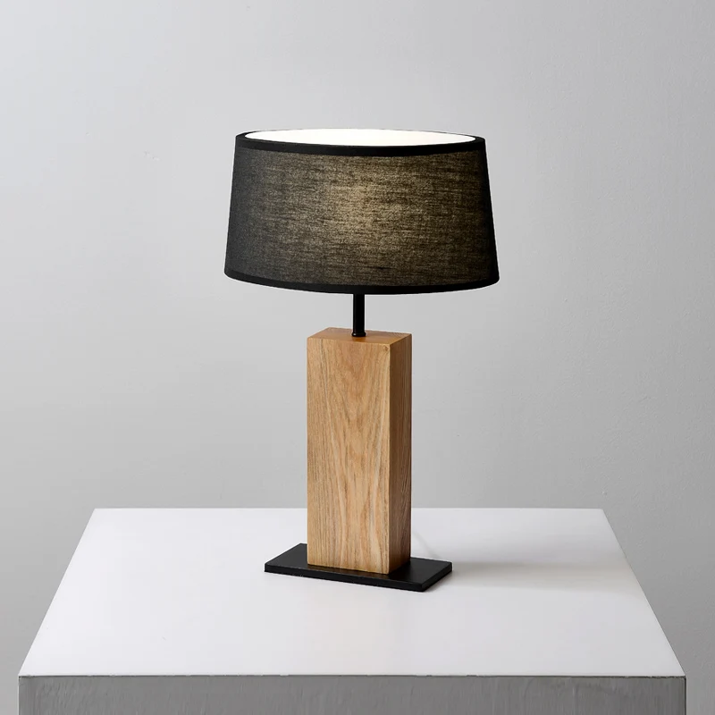 Schwarzes ovales Nachtlicht, einfache Einzelstoff-Tischlampe mit rechteckigem Holzständer für das Wohnzimmer Clearhalo