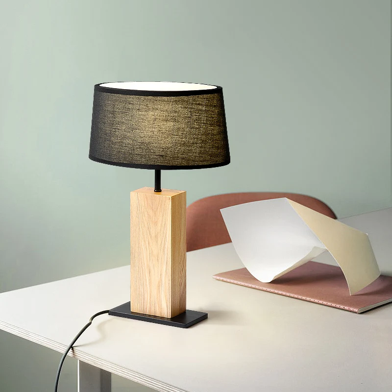 Schwarzes ovales Nachtlicht, einfache Einzelstoff-Tischlampe mit rechteckigem Holzständer für das Wohnzimmer Clearhalo