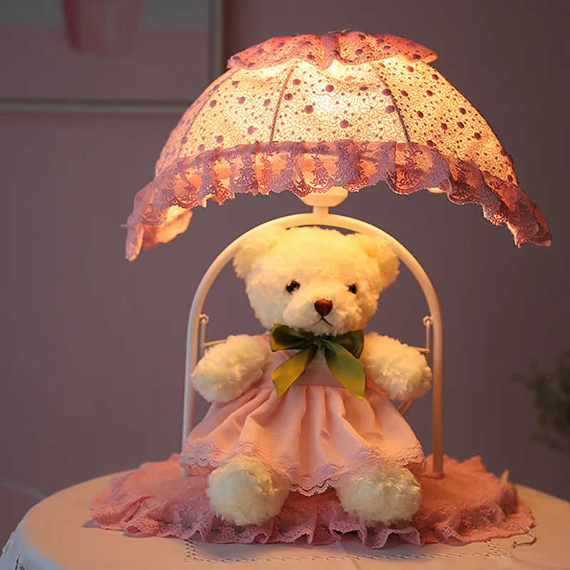 Stoffbär Nachttischlampe Kinder 1 Hellrosa Nachttischbeleuchtung mit Spitzenbesatz für das Kinderzimmer Clearhalo