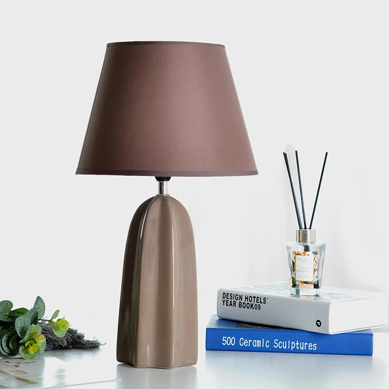 Stofffass-Tischleuchte Modernist 1 Glühbirne Weiß/Braun Nachtlampe mit Prisma-Keramiksockel Clearhalo