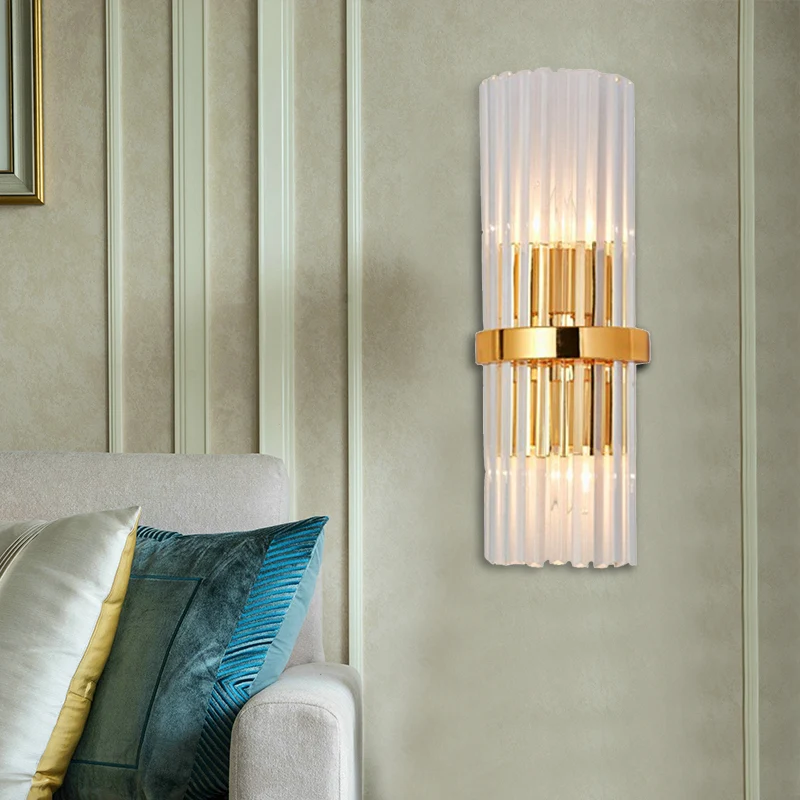 Wandleuchte für Wohnzimmer mit 2 Lichtern, moderne Wandleuchte mit Messing-Finish und zylinderförmigem, klarem Kristallsch...